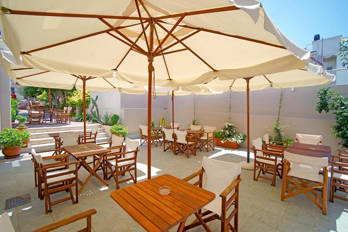Agios Sostis Aparthotel Kyparissia Exterior photo