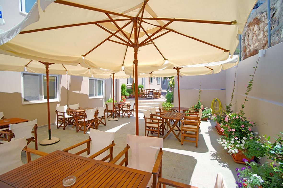 Agios Sostis Aparthotel Kyparissia Exterior photo