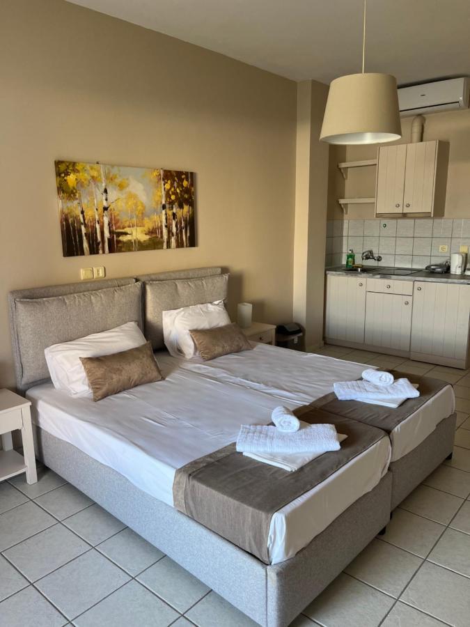 Agios Sostis Aparthotel Kyparissia Exterior photo